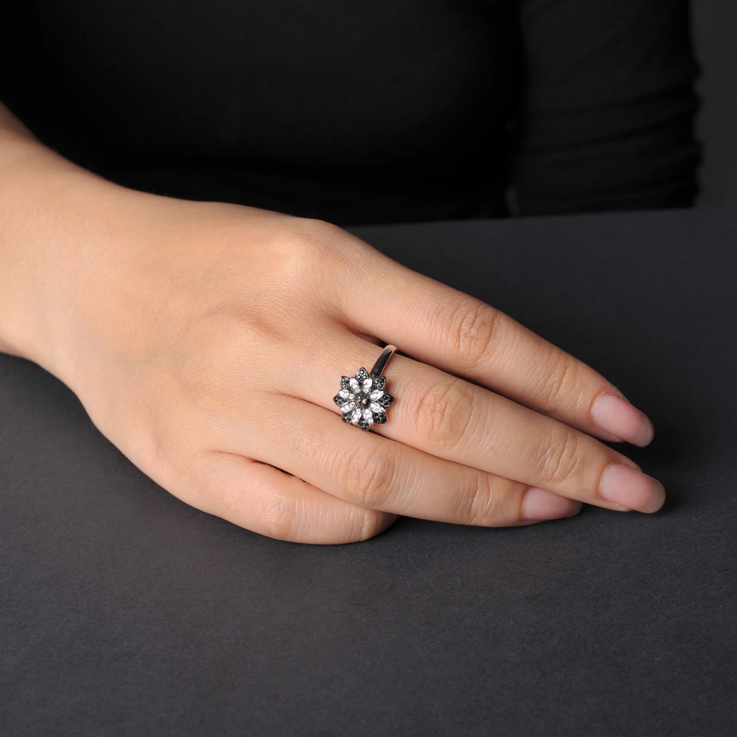 Flower Natural Smoky Ring