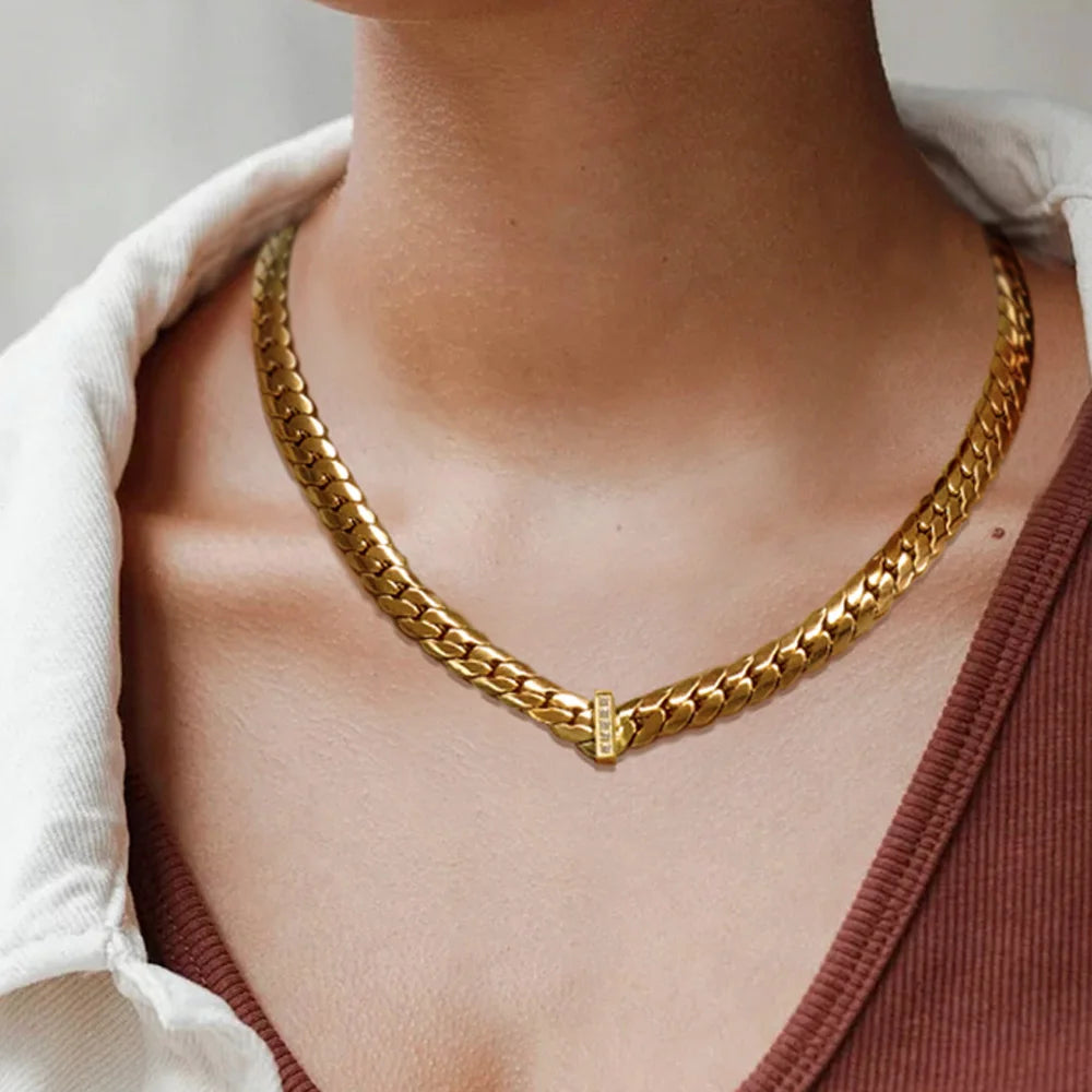 Shiny Golden Necklace