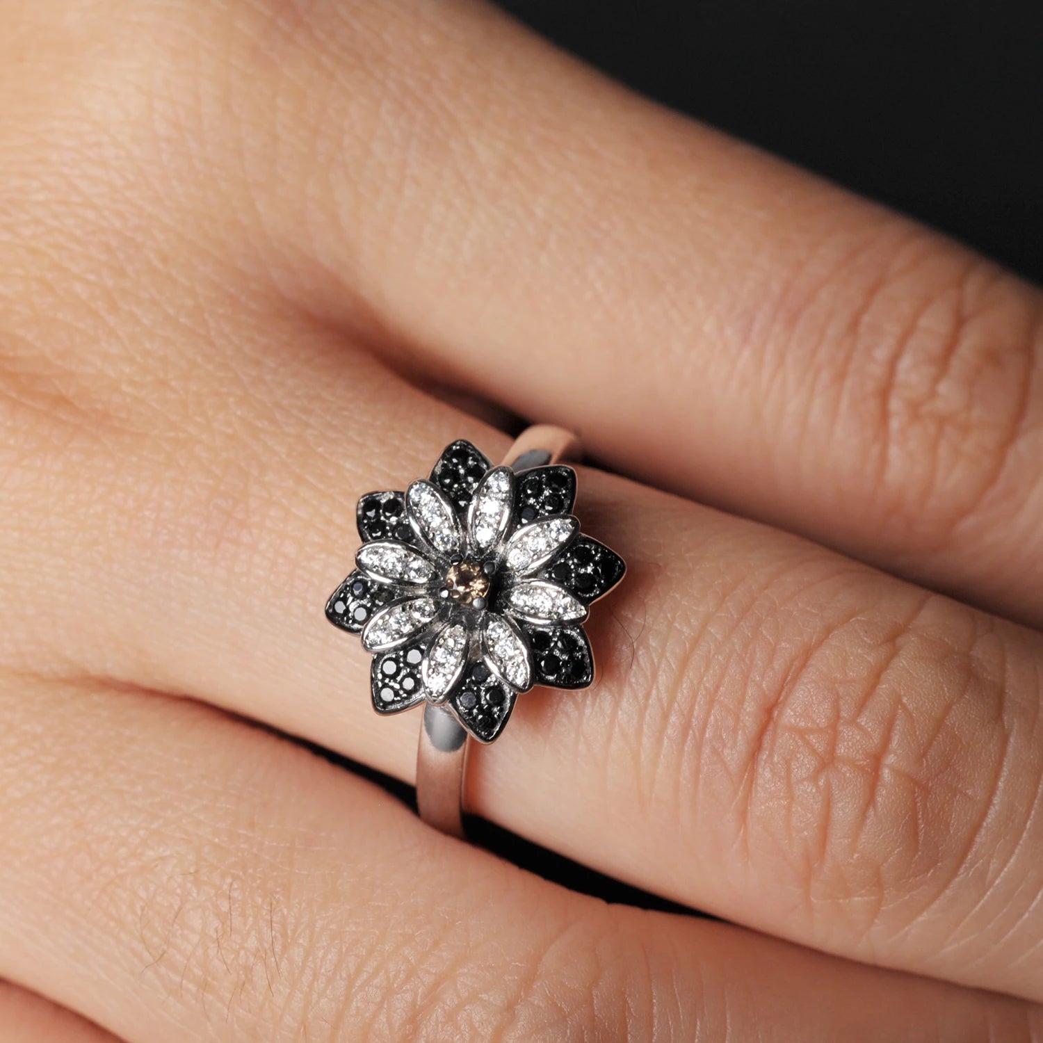 Flower Natural Smoky Ring